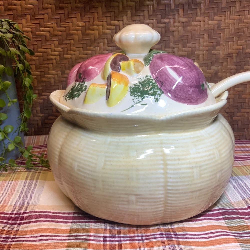 Vintage Los Angeles Potteries Soup Tureen